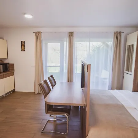 Pr'fik Apartment