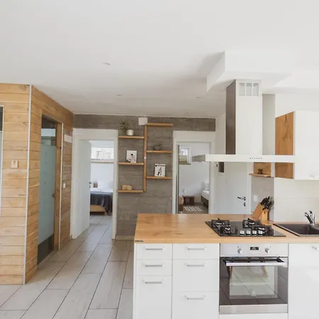 프리픽 아파트먼트 크란